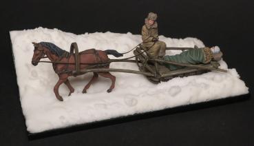 GEBO72019 Deutscher Schlitten mit Pferd, Fahrer und verwundetem Soldaten 1941-45